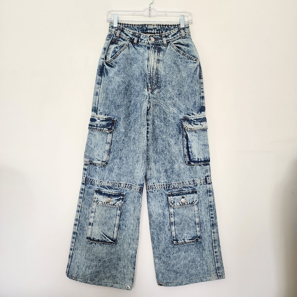 PrettyLittleThing Acid Wash Cargo Jeans Light Blue Wide Leg High Waist US 0 NWT